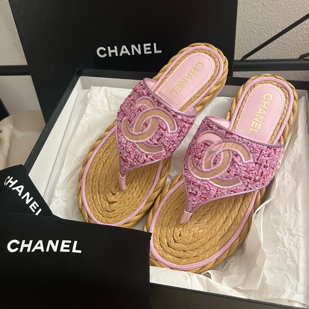 NEW in box. Chanel Pink Tweed Sandals